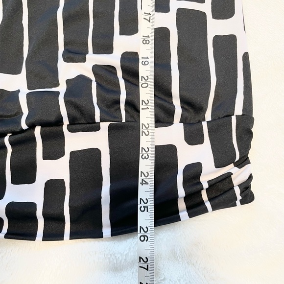 AB STUDIO Women’s Dolman Short Sleeve Top - Picture 13 of 13